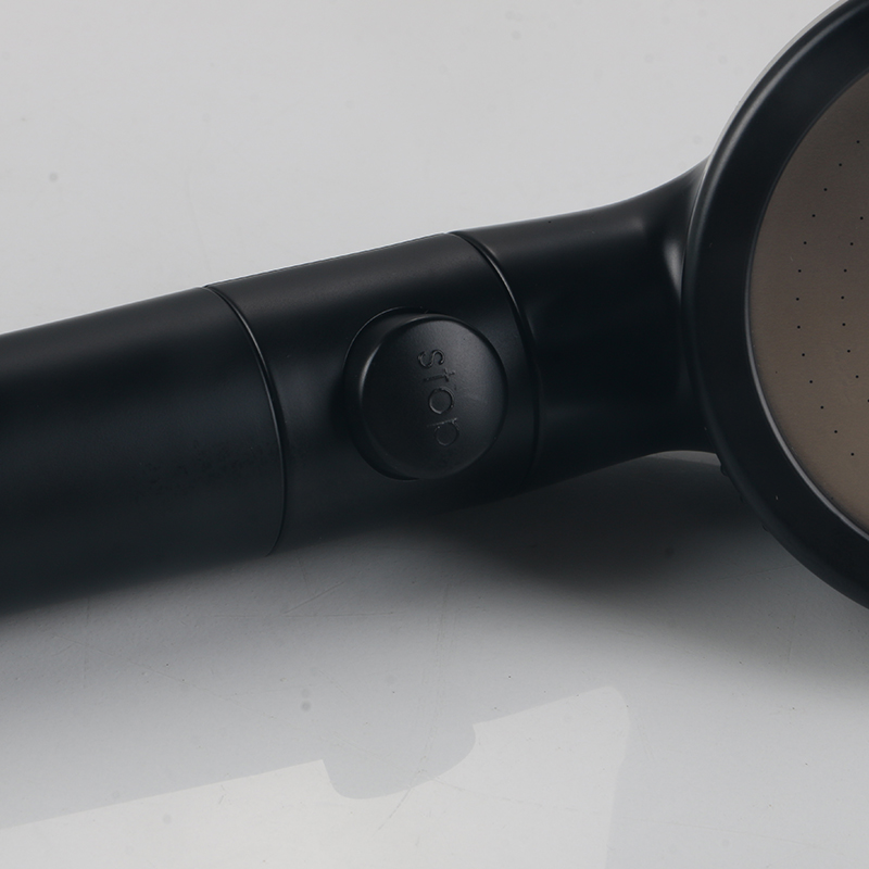 Cabezal de ducha japonés negro