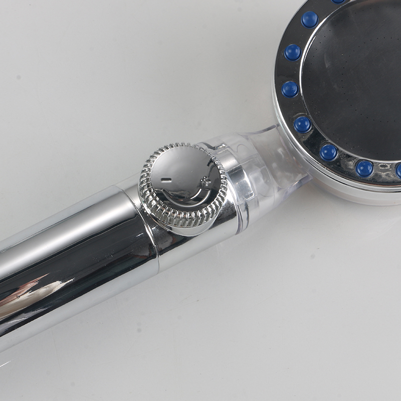 ¿Cuáles son las diferencias clave entre una manguera flexible de ducha de acero inoxidable y una manguera de PVC?