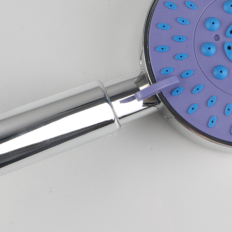 ¿Cómo limpiar una cabeza de ducha de plástico? ¡4 pasos sencillos para hacerlo!